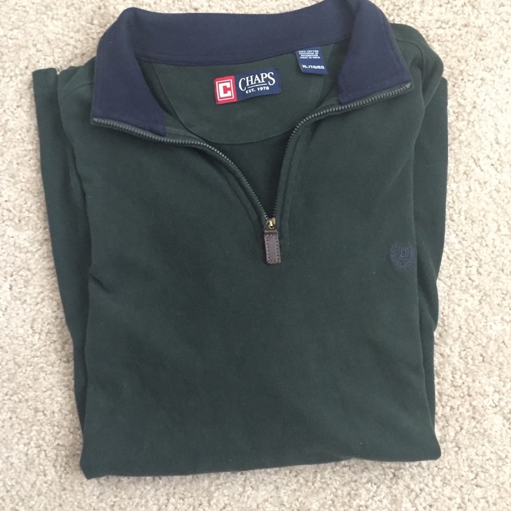 Long sleeve pullover with zipper
